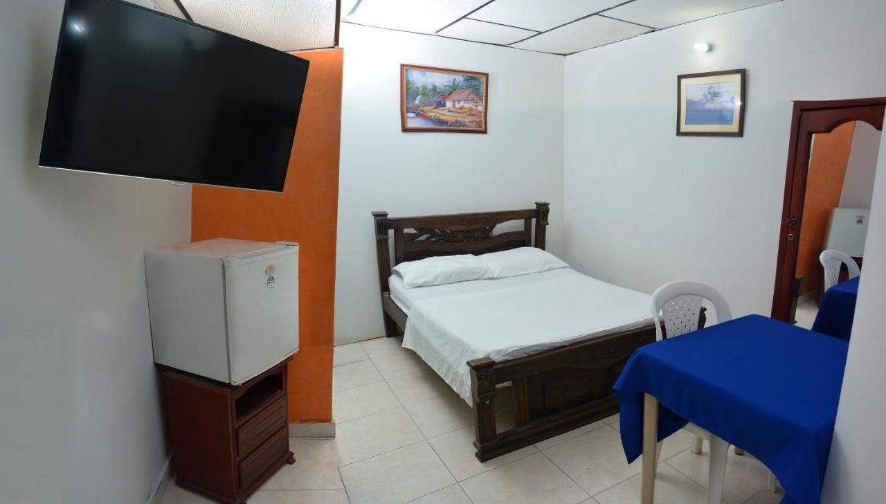 Hotel Andalucia Inn Санта-Марта Экстерьер фото