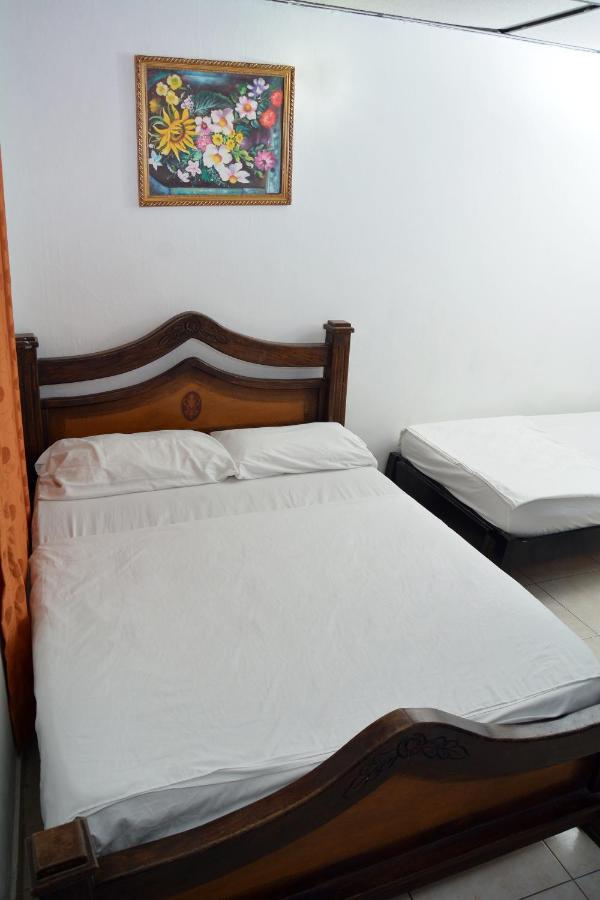Hotel Andalucia Inn Санта-Марта Экстерьер фото
