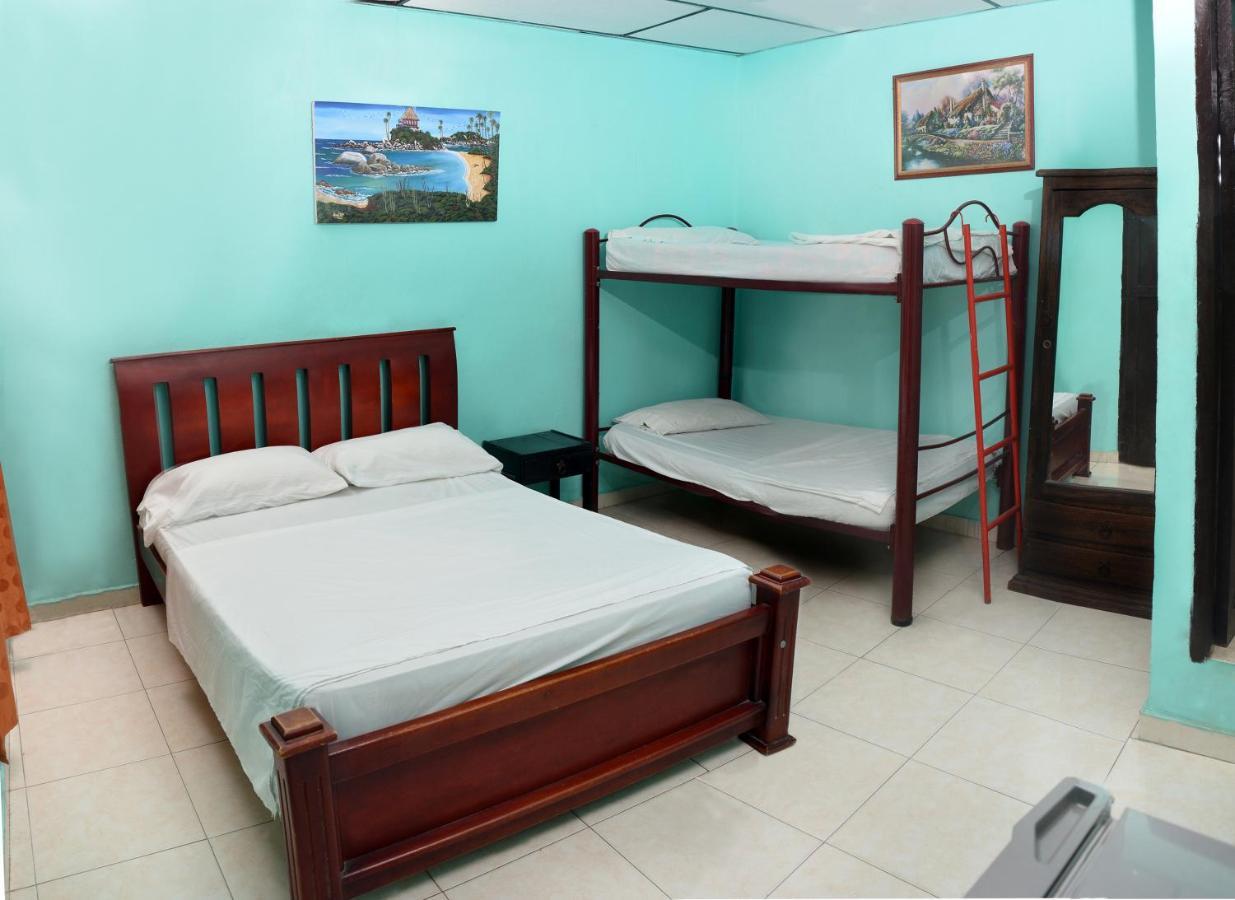 Hotel Andalucia Inn Санта-Марта Экстерьер фото