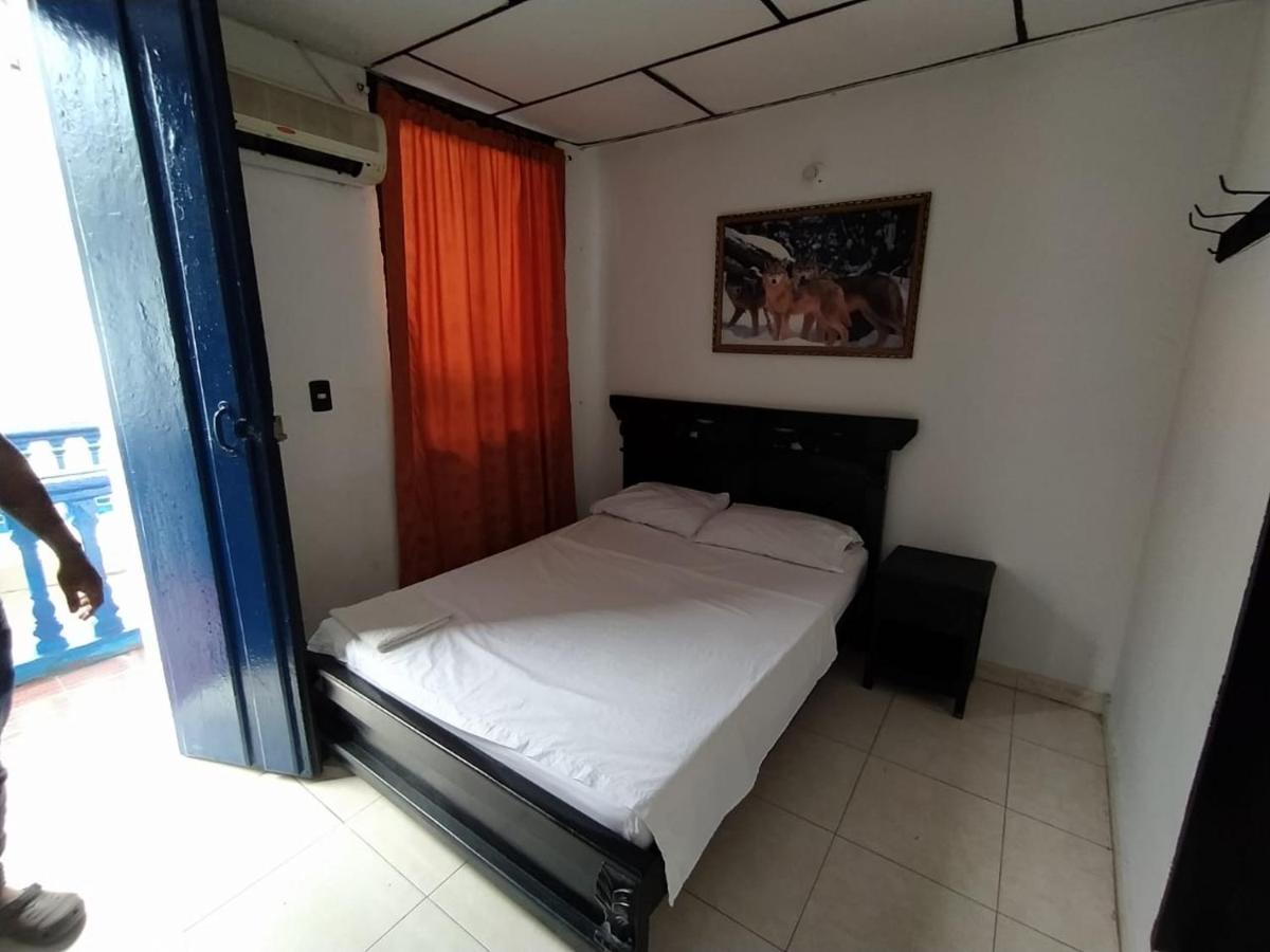 Hotel Andalucia Inn Санта-Марта Экстерьер фото