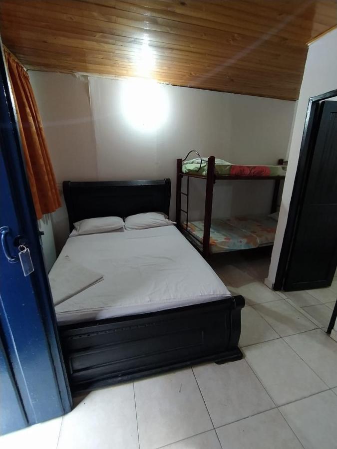 Hotel Andalucia Inn Санта-Марта Экстерьер фото