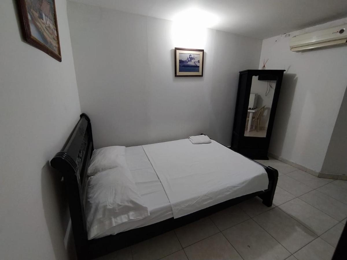 Hotel Andalucia Inn Санта-Марта Экстерьер фото