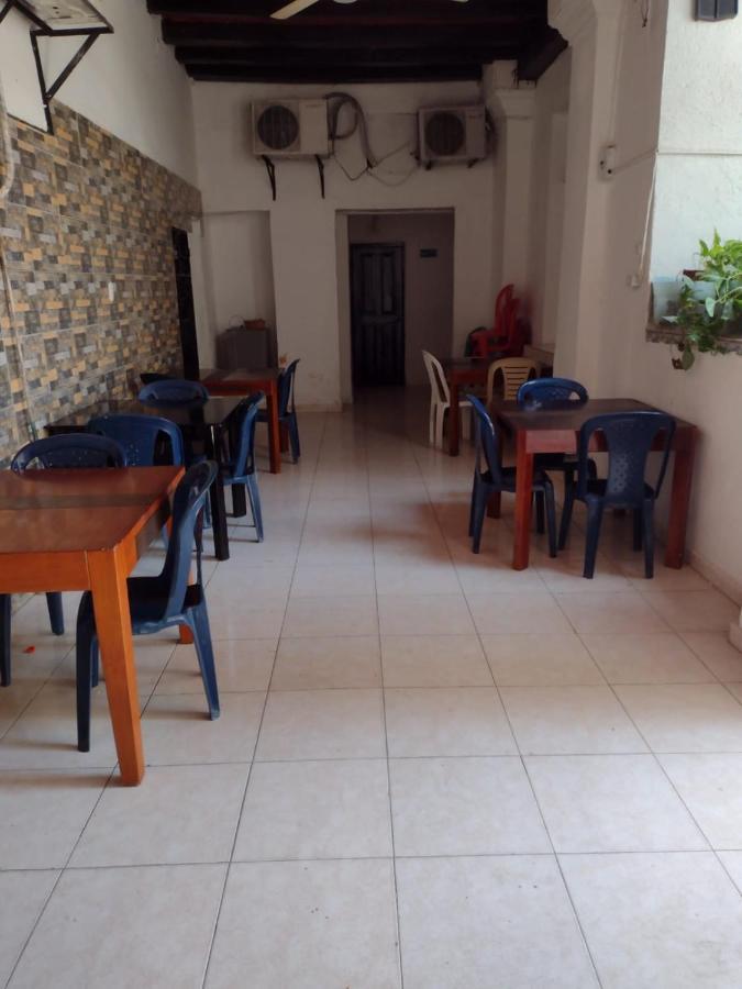 Hotel Andalucia Inn Санта-Марта Экстерьер фото